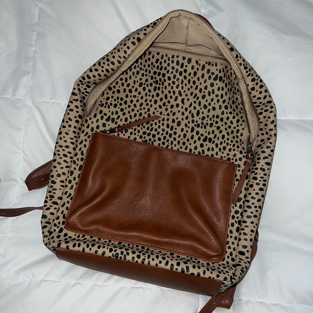 Stylish cheetah print Brown and Tan Backpack